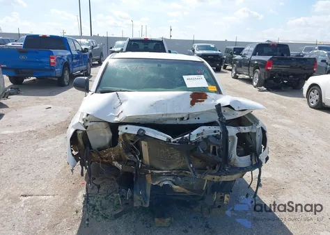 2013 Toyota Tacoma Double Cab z USA, uszkodzony, nr VIN 5TFLU4EN8DX052101